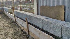 Кладу блоки из отсева, впервые в жизни