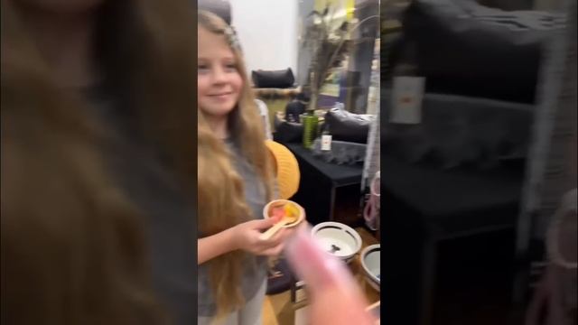 VLOG Купили Айфон 14 pro ДАНЕ !!!  РАСПАКОВКИ В  Bunny House.  Юнона и Дана