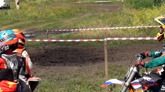 Сыновья и внуки. Первый заезд на Ялутор-мото смотреть онлайн