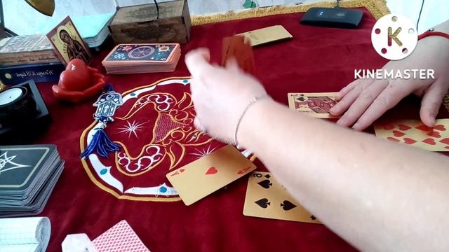 Крестовый король♣️. Кого он любит? смотреть онлайн