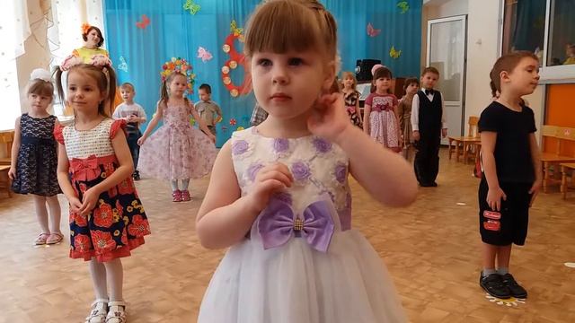"Бабуленька моя" сл. и муз. Л. Мочаловой