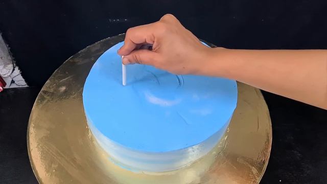 मेने कैसे बनाया,deliver किया Big 5 kg 3 tier Theme Cake .New Trending trick for cake decoration.