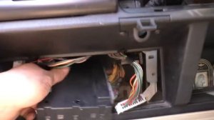 Где стоит БЛОК КОМФОРТА на Land Rover Freelander 1