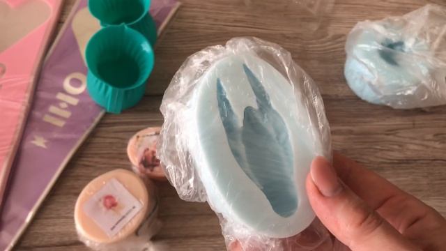 Распаковка от мыломании, королевы форм и подарки от подружки. Все для мыловарения. смотреть онлайн