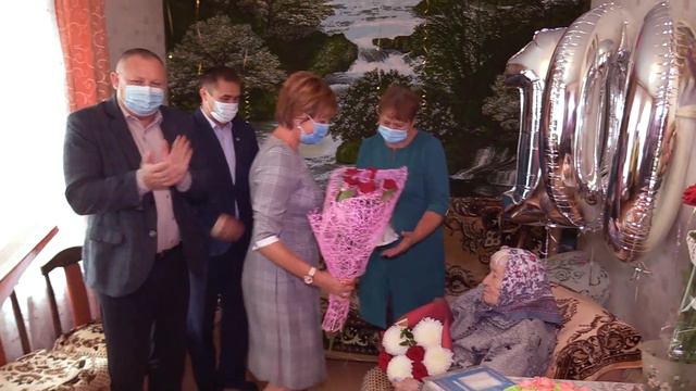 Жительница с.Межводное отметила свой 100-летний юбилей смотреть онлайн