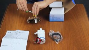 Кран для умывальника с помпой 12 V