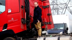 Обзор седельного тягача Renault T. Купить седельный тягач с пробегом в Нова-Трак
