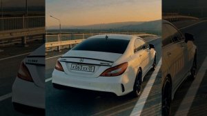 Roza Filberg - в белом сомалете