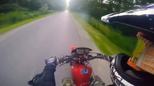 Honda XL 600 R || Yamaha XT 600 || RAW смотреть онлайн