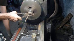 Быстрая нарезка шпилек без зажима в токарном станке.