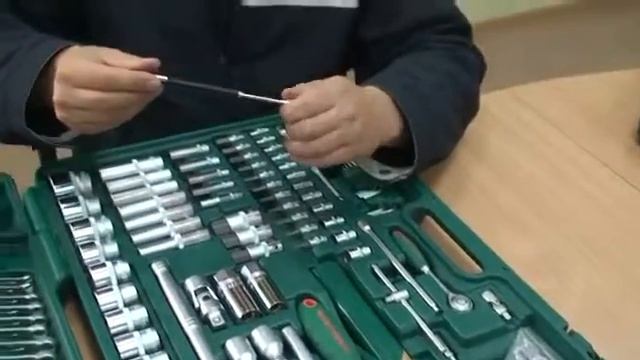 Набор инструментов для автомобиля