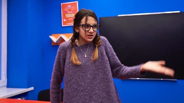 УЧИЛКА ССОРИТСЯ С ХЕЙТЕРАМИ!!! ДОСТАЛОСЬ ВСЕМ!!! смотреть онлайн