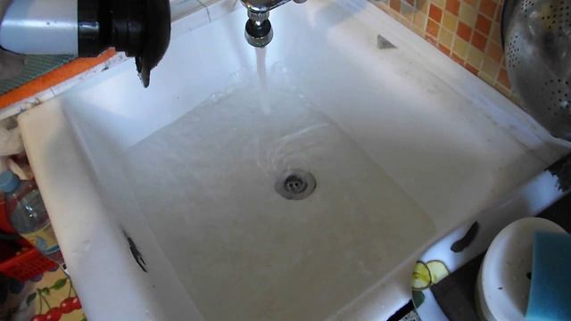 Прочистка засора вантузом насосного типа смотреть онлайн