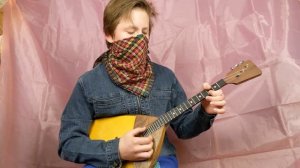 "Старое банджо" А. Гуревич и А. Исаев. Исполняет Василий Четин (балалайка).