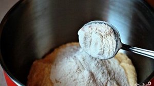 Пирог из прокисшего молока