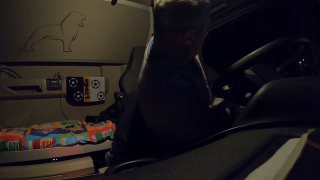 Rola Austria-Italia!!! Автобус заблокировал поезд... $917