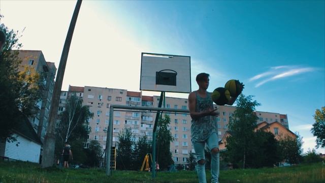 БАСКЕТБОЛ 2019 | 100 ТРЮКОВ | 1 ЧАСТЬ смотреть онлайн