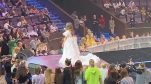 Планета Земля. Лютик Бедрик