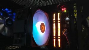 Демонстрация работы FRGB подсветки вентилятора ID 12025M12S