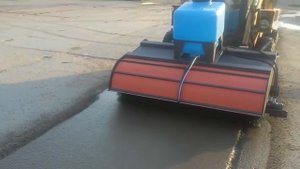 Щетка с бункером для мини погрузчика