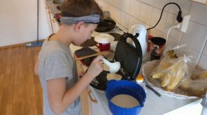 Готовим вафли