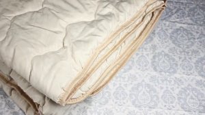 Стеганое шерстяное одеяло облегченное