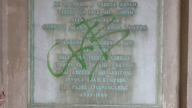 Нашла церковь дьявола в лесу в Италии смотреть онлайн