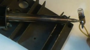 Всегда заземляйте жало паяльника!