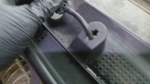 Форсунки омывателя лобового стекла, трапеция и мотор стеклоочистителя автомобиля Changan CS55 Plus.