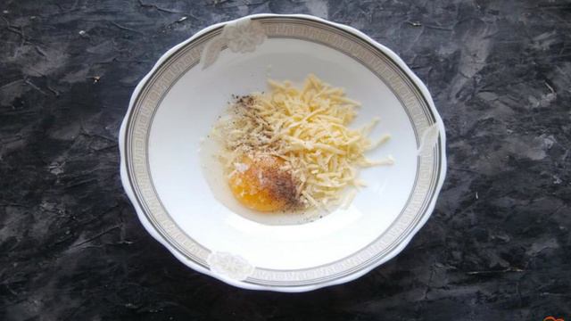 Свиные отбивные в сырном кляре
