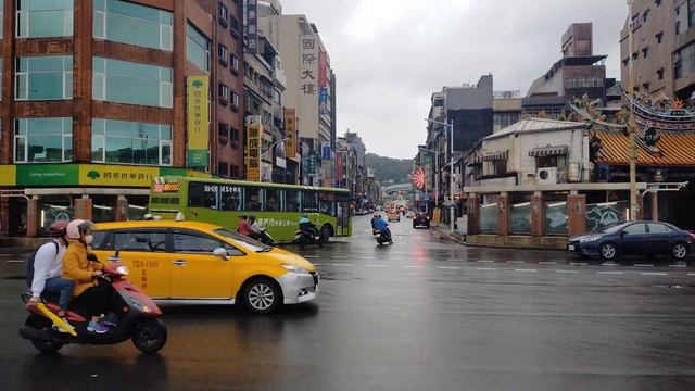 大都會客運2088基隆女中/八斗子-市府轉運站（Fuso RM11FN2XE《鑫威車體》） смотреть онлайн