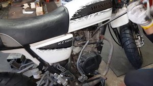 Honda APE100(XZ100) motorcycle engine plug and oil change video