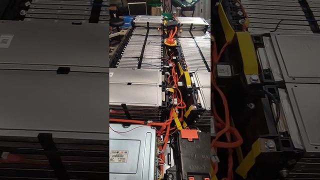 Kia soul EV перепакування ВВБ на комірки від ioniq. 42Квт. Ремонтом батареї. смотреть онлайн