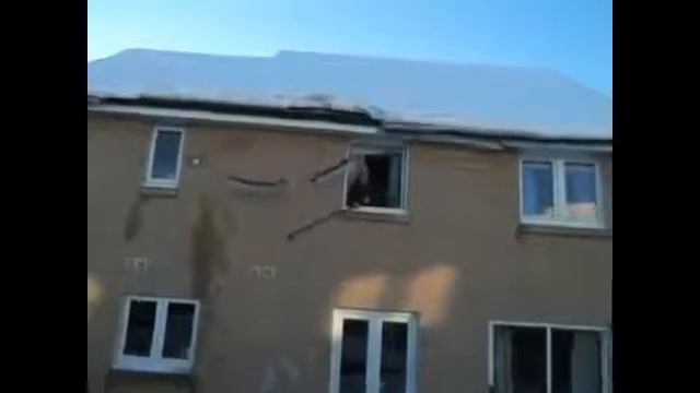 Как правильно сбивать сосульки! смотреть онлайн