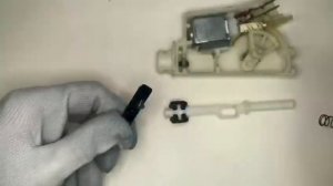 Инструкция по установке Язычка замка лючка бензобака для Nissan, Infiniti