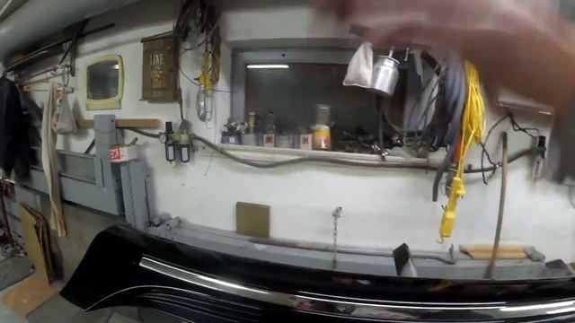 Приспособление для подворачивания малярного скотча при автопокраске.