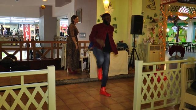 1)Танцы. Стиль. Африканский Hip hop танцор. смотреть онлайн