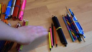 РАЗБИРАЮ КАНЦЕЛЯРИЮ И ВЫКИДЫВАЮ ЛИШНЕЕ/УБОРКА В КАНЦЕЛЯРИИ 4 часть