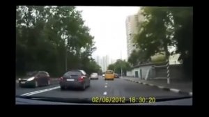 Приколы на дорогах. Подборка.mp4