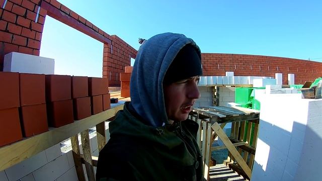 ДОБИЛИ облицовку на ДОМЕ 80 кв.м!ЗАВАЛИЛСЯ столб из КИРПИЧА!