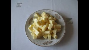 Вкусный салат с помидорами, руколой и сулугуни