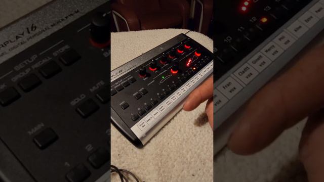 Mini Tutorial on the Beringer Power Play 16 P16-m смотреть онлайн