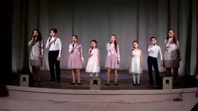 Младший ансамбль "Ассорти" "Если музыка звучит" смотреть онлайн