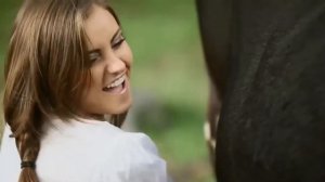 Ядрёный Корень Feat. Роковой Год - В деревню