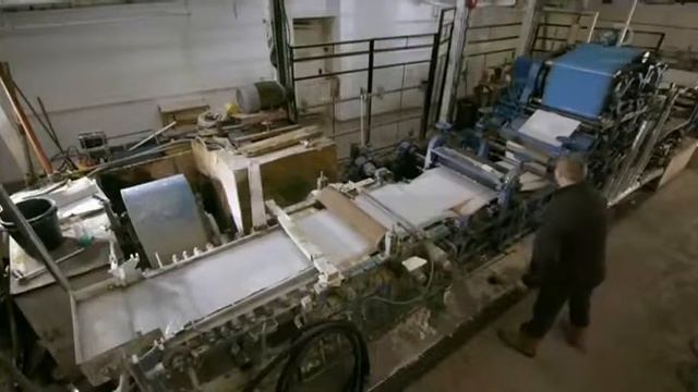 Поздравительные открытки из слоновьего навоза “Сделано из вторсырья“ смотреть онлайн