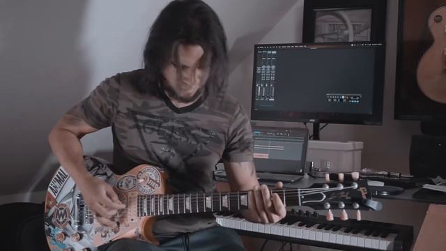 “Undusting” my 2011 Gibson Lespaul. Tribute . смотреть онлайн