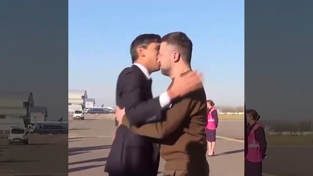 Муз-пауза_ Воюй Мыкола...