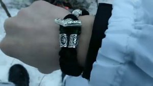 Браслет из паракорда с застёжкой "Молот Тора" и "Рунами"