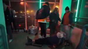 Шок! Киркоров с бомжами! Филипп Кирков - Цвет настроения СИНИЙ