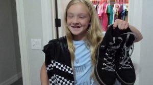 Trinity and Madison Turn Into Make-Believe Mermaids!!